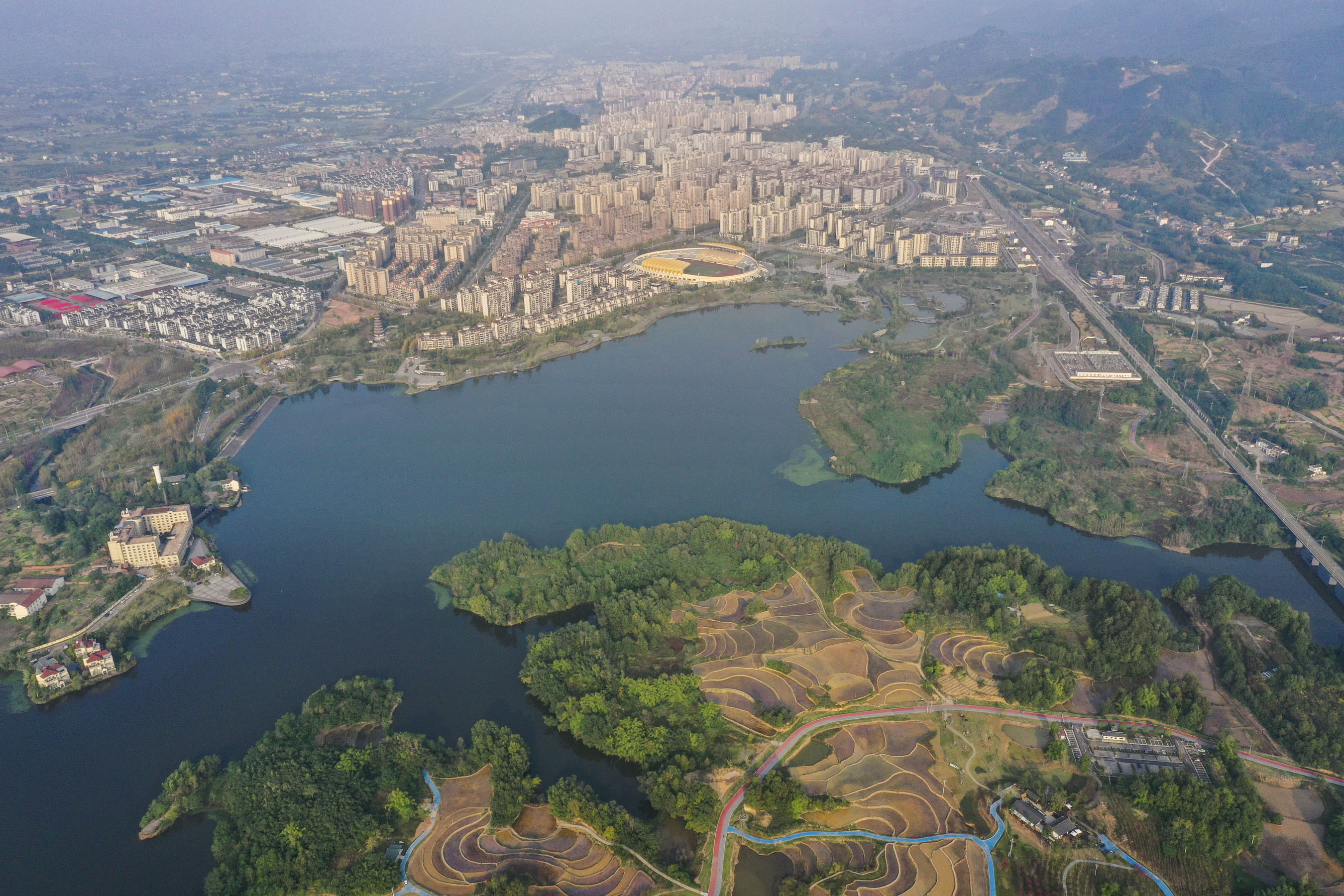 沒有大江大湖為何能成“國際濕地城市”？——重慶市梁平區(qū)探索濕地保護(hù)利用新路徑觀察